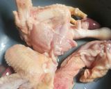Foto langkah ke 1 dari resep Ayam kuah kecap.