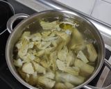 Foto del paso 1 de la receta: Tallarines con jamón, alcachofas y soja