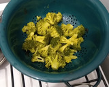 Foto del paso 1 de la receta: Fideos con Salsa Brócoli y Pollo