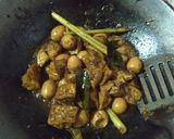 Foto langkah ke 4 dari resep Semur Tahu Telur Puyuh.