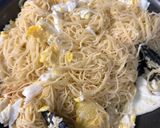 A picture of step 4 of Spaghetti with Fried Eggs.