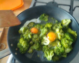 Foto del paso 3 de la receta: Brócoli con huevo
