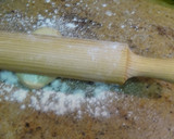 Foto del paso 6 de la receta: Pizza de cebolla y dos quesos