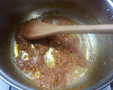 Foto del paso 3 de la receta: Pallares con espinaca, hot dog y huevo escalfado