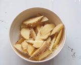 Foto langkah ke 2 dari resep Potato Wedges.