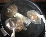Foto del paso 3 de la receta Guisantes con jamón y huevo poché