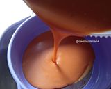 Foto langkah ke 7 dari resep Bolu Sarang Semut/Caramel Cake, 4 telur.