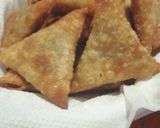 A picture of step 8 of Beef samosa.