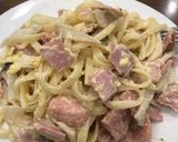 A picture of step 5 of Spaghetti with Creamy Cheese and Ham Sauce.