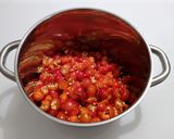 Csipkebogyó leves makaronnal recept fázis 1 fotója