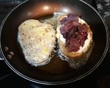 Foto del paso 3 de la receta: Torrijas rellenas de leche de coco, polen y pétalos de amapola