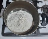 عکس مرحله 1 از دستور حلوا دو رنگ (زعفرانی، شکلاتی)
