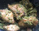 Foto langkah ke 5 dari resep Ayam Cabe Ijo.