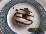 Panna cotta donuts, al cioccolato e menta