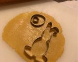 A picture of step 4 of Easter Cookies 🥚🐇.