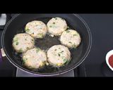 A picture of step 3 of Bread Cutlets.