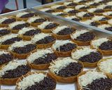 Foto langkah ke 4 dari resep Martabak Manis Empuk.