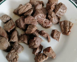 Foto del paso 2 de la receta: Carne guisada con tomate