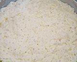 Hình bước làm 2 của món Focaccia (Bánh mì truyền thống Ý)