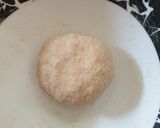 A picture of step 1 of Khasta lachedar paratha.