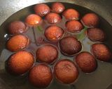 A picture of step 4 of Milk powder Gulab Jamun.