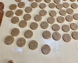 Foto del paso 3 de la receta: Alfajores deluxe de masa Linzer 🔥