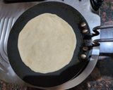 A picture of step 2 of Tortilla.