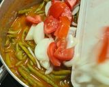 Une image de l'étape 5 de Loubia machtou / haricot vert en sauce avec oignon 🧅et tomate 🍅.