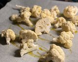 Foto del paso 1 de la receta: Coliflor asada con salsa de eneldo