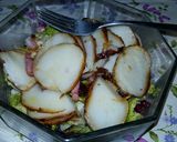 Foto del paso 8 de la receta: Ensalada tibia de patatas hasselback, lechuga y granada