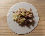 Foto del paso 5 de la receta: Gyozas 🥟 de gamba 🦐 y calamar 🦑