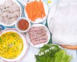 Hình bước làm 3 của món Phở Cuốn Thịt Heo