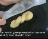 Foto langkah ke 5 dari resep 249. Twisted Korean Doughnuts | Donut Kepang | 꼬인 도넛 | 扭曲的甜甜圈.