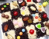 Foto langkah ke 7 dari resep Cake potong coklat.