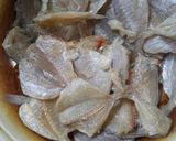 Foto langkah ke 1 dari resep Ikan keripik pedas asam manis.