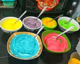 Foto langkah ke 2 dari resep Lidah Kucing Rainbow Cetar.