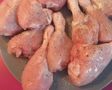 Foto del paso 1 de la receta: Jamoncitos de pollo en salsa de cebolla