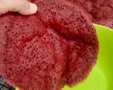Foto langkah ke 9 dari resep 61. Red velvet cake kukus.