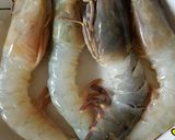 Foto langkah ke 1 dari resep Udang galah masak lemak cili api.