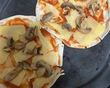 Foto del paso 3 de la receta: Pizza con pan pita