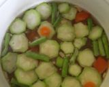 Foto langkah ke 2 dari resep Sayur Bening Oyong/Gambas Sederhana.