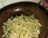 A picture of step 3 of Vegetable idli with peanut coconut chutney.