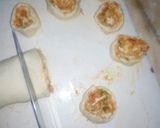 A picture of step 4 of Pizza pinwheel.