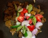 Gambar langkah 3 resipi Daging Goreng Kunyit Basah-basah.
