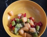 A picture of step 5 of Sago fruit delight.
