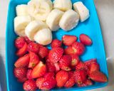 Foto langkah ke 2 dari resep Smoothies Pisang Sunpride Strawberry.