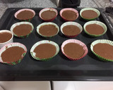 Foto del paso 4 de la receta: Magdalenas de yogur y chocolates
