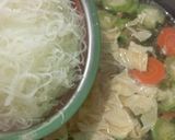 Foto langkah ke 5 dari resep Mie Sop Kembang Tahu.