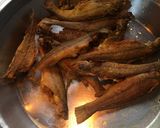 A picture of step 1 of Radish in Fish Curry (semi dry).