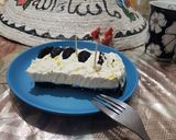 A picture of step 7 of Cream, creamed cheeses and honey dessert.
